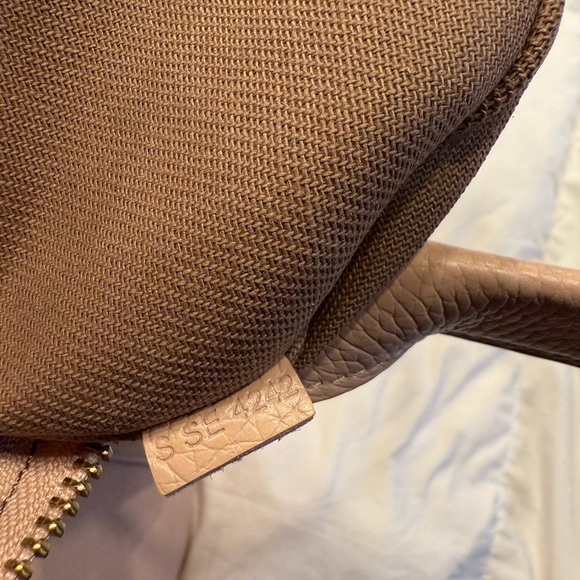 🤍New Large “The Tote Bag” by Marc Jacobs Rose Tote (Sold Out) - Picture 14 of 16